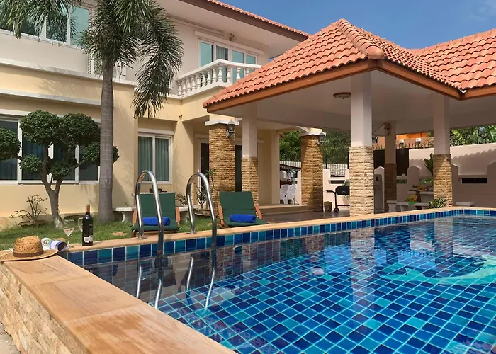 Yoch Pool Villa