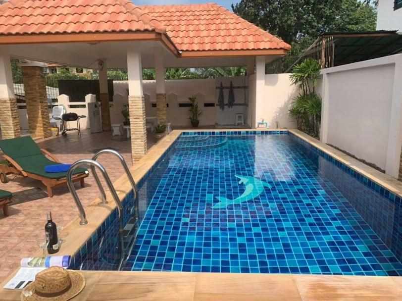 Yoch Pool Hébergement de vacances *